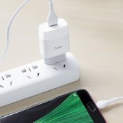 Превью Сетевое зарядное устройство HOCO C72A Glorious с кабелем micro-USB (белое) &mdash; 9